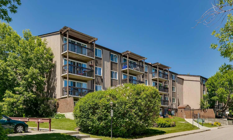482-8948 Elbow Drive SW