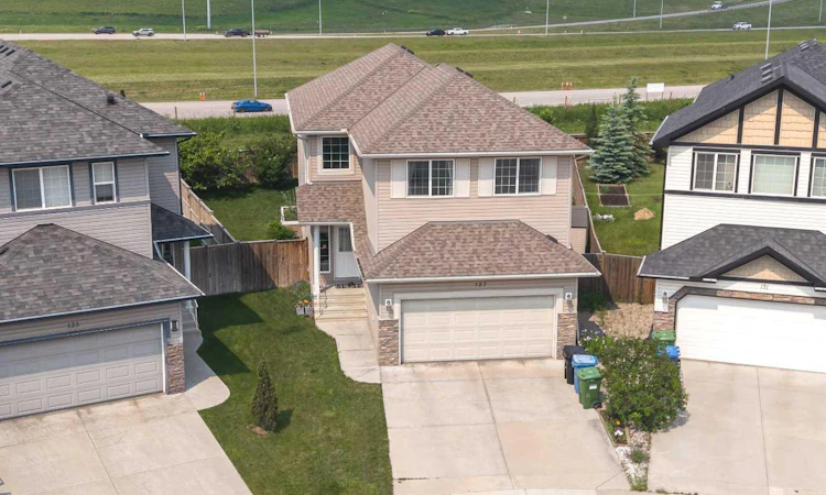 127 Everwoods Park SW