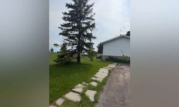 112 Huntstrom Drive NE