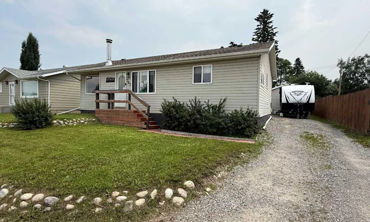 167 Sunwapta Drive