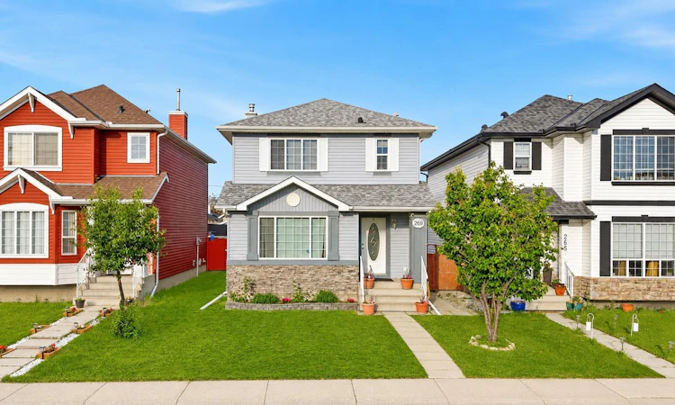 269 Tarington Close NE