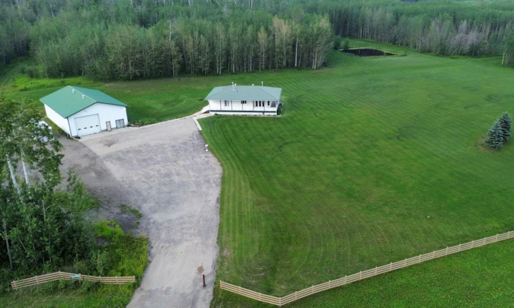 25336 Highway 43 Highway E