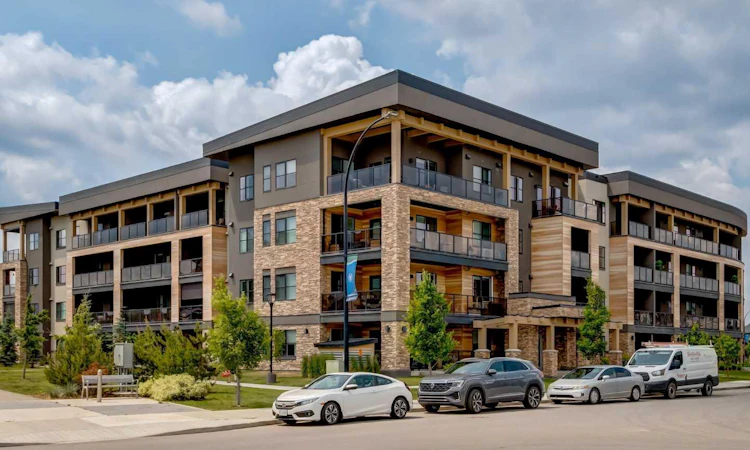 408-125 Wolf Hollow Crescent SE