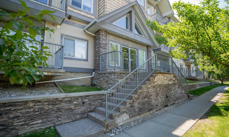 207-11170 30 Street SW