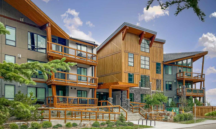 117-106 Stewart Creek Rise