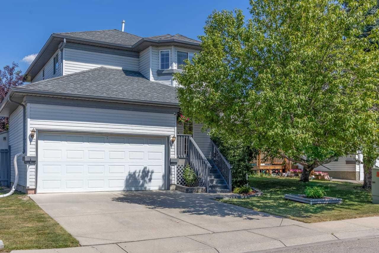 158 Saratoga Close NE, Calgary, AB, T1Y 7A1