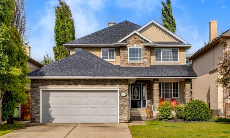 234 Strathridge Place SW