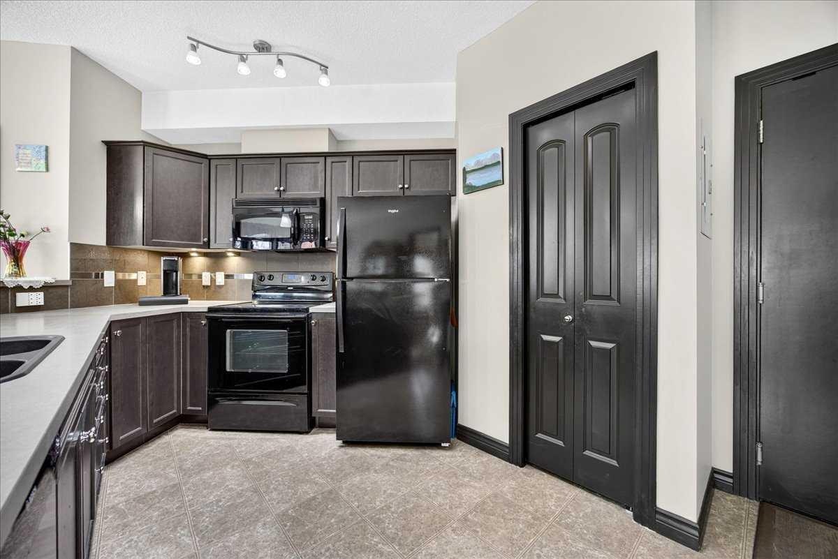 218-30 Royal Oak Plaza NW, Calgary, AB, T3G 0C1 - 9