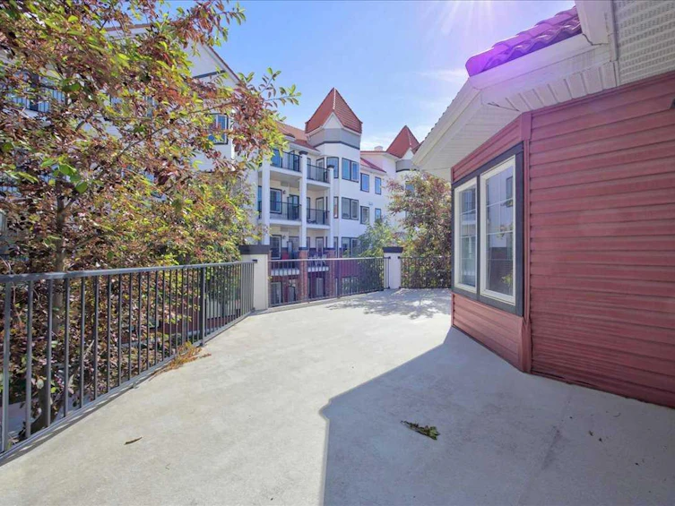 218-30 Royal Oak Plaza NW, Calgary, AB, T3G 0C1 - 39