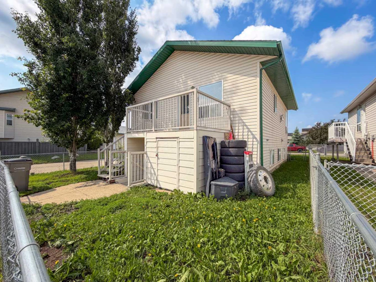 10761 74 Avenue, Grande Prairie, AB, T8W 2T2 - 35