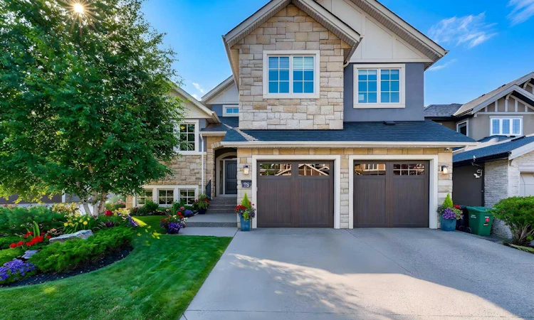 78 Aspen Cliff Close SW