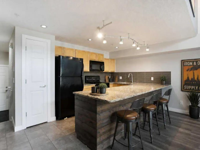 109-1505 27 Avenue SW - 3