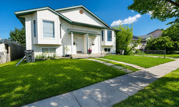 10108 106 Avenue