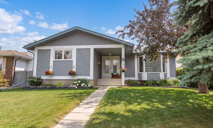 8 Caswell Close