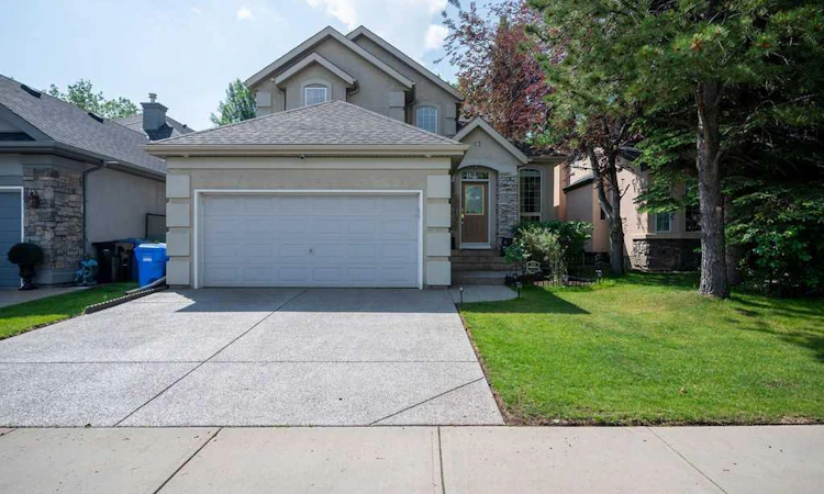 13 Cranston Drive SE