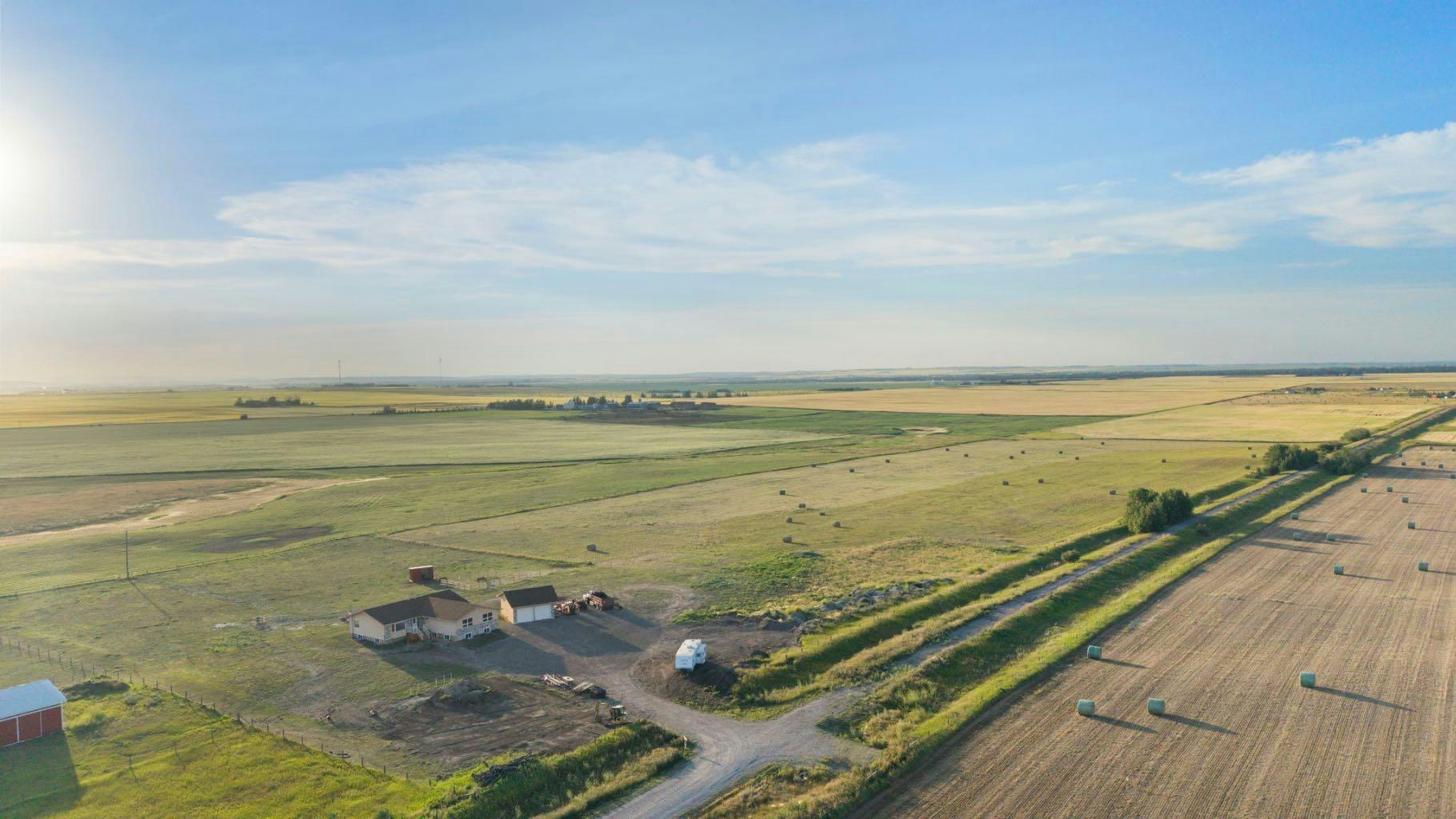 578099 83 Street E, Foothills County, AB, T1V 1R7