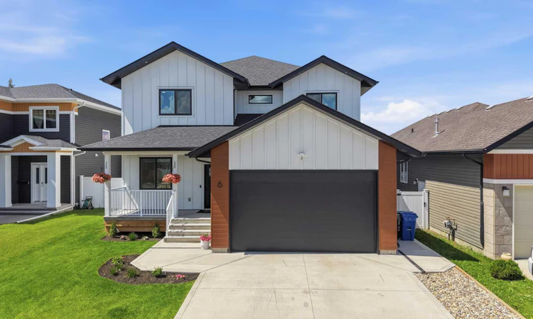 6 Mitchell Crescent
