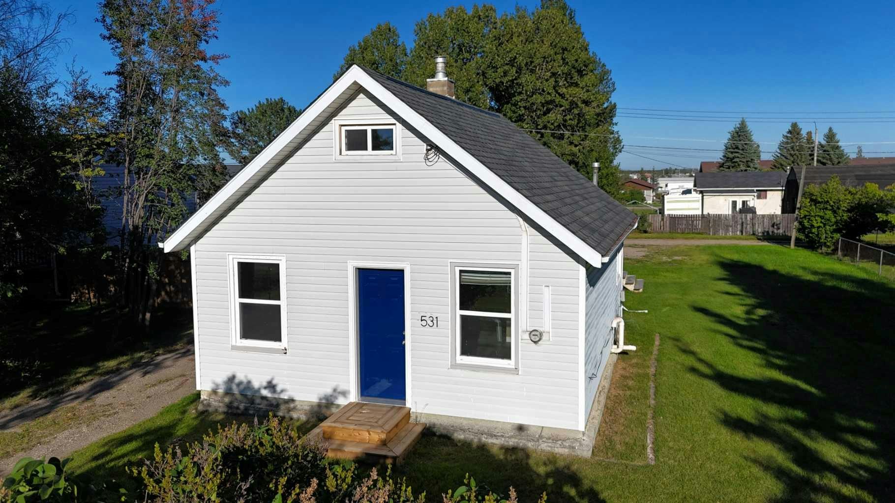 531 65 Street, Edson, AB, T7E 1M2