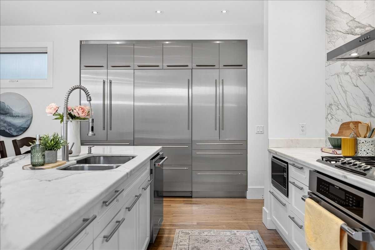 3815 7a Street SW, Calgary, AB, T2T 2Y8