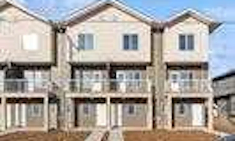 105-95 Saddlecrest Circle