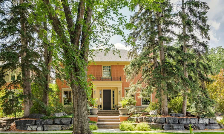 729 Riverdale Avenue SW