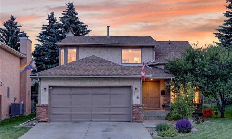 14 Hawkdale Gate NW