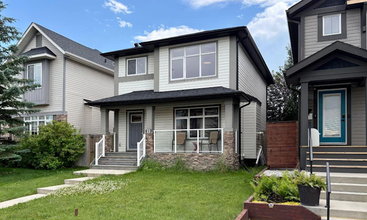 21 Walden Square SE