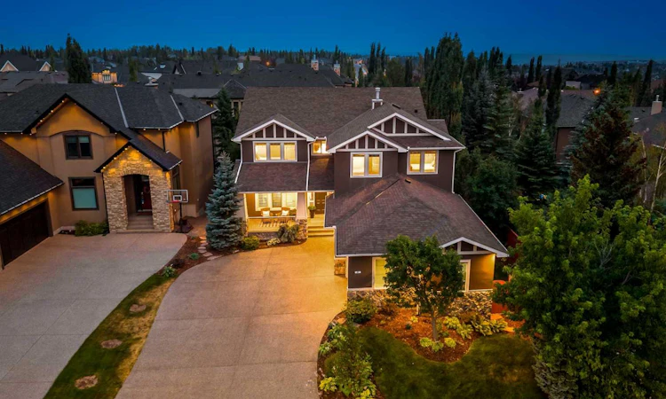 41 Aspen Ridge Way SW