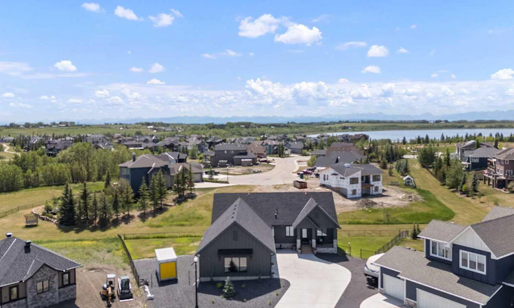 32 Monterra Landing
