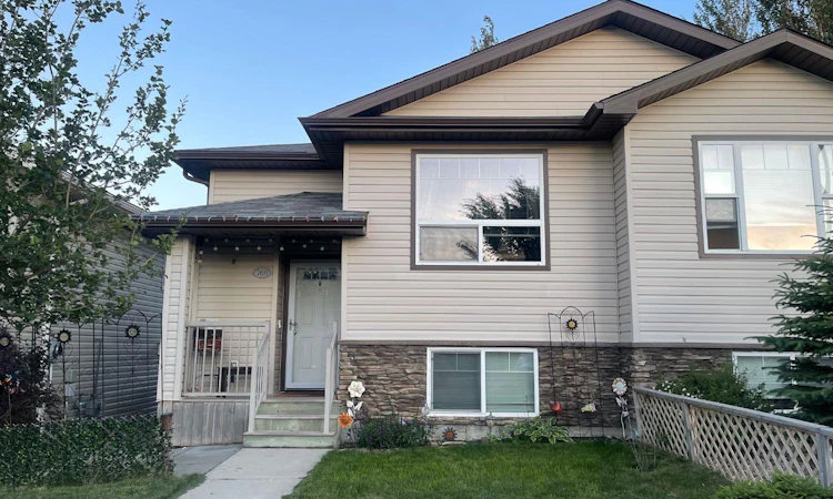 766 Mt Sundance Lane W