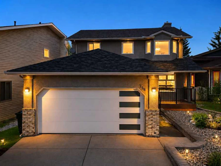256 Riverside Mews SE, Calgary, AB, T2C 3Y8