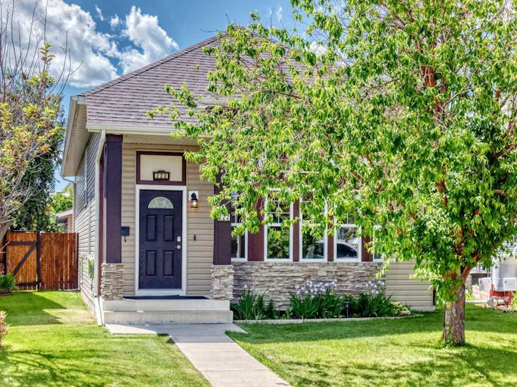 222 Covewood Close NE, Calgary, AB, T3K 5A1 - 2