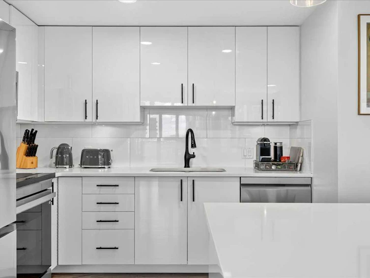 2102-1078 6 Avenue SW, Calgary, AB, T2P 5N6 - 23