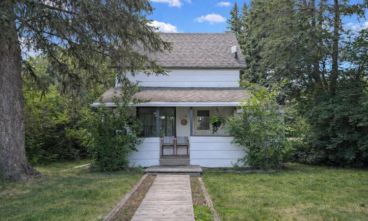 519 Arena Avenue