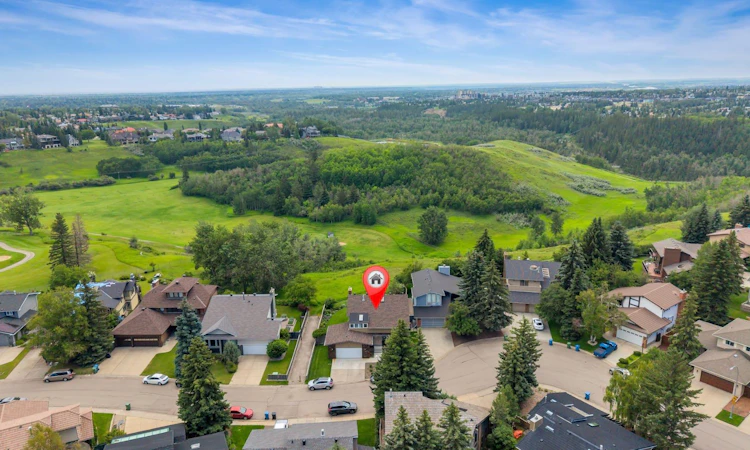 24 Woodgrove Crescent SW