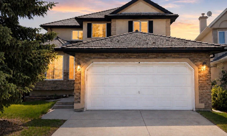 513 Sierra Madre Court SW
