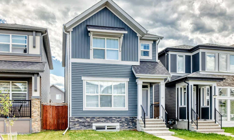 49 Legacy Glen Place SE