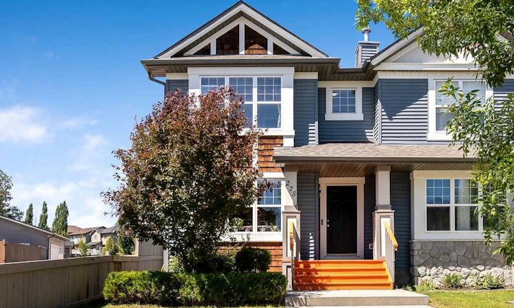 275 Everstone Drive SW