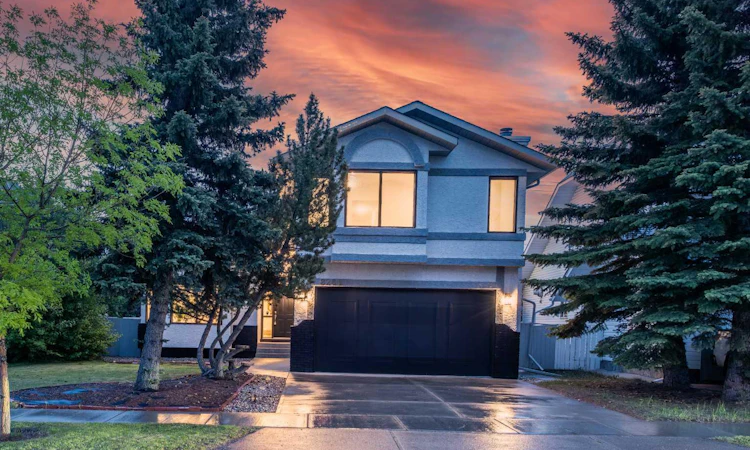 8266 Edgebrook Drive