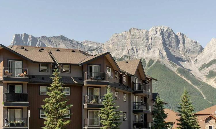 216-186 Kananaskis Way