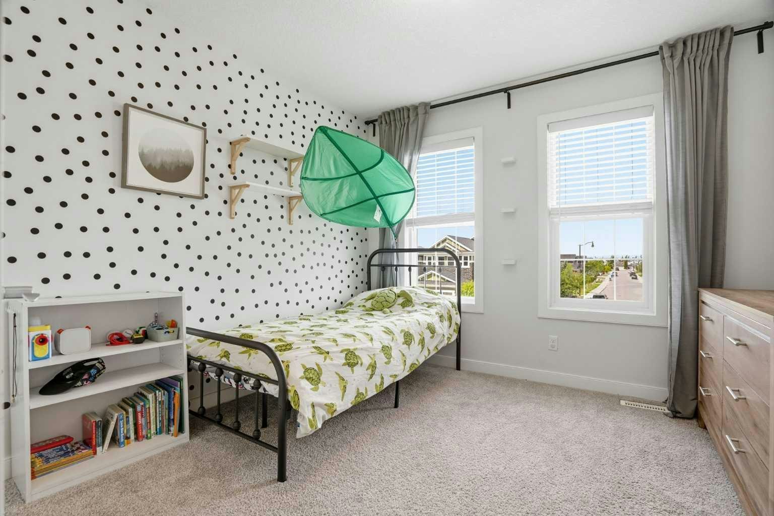 110 Drake Landing Gardens, Okotoks, AB, T1S 0P9 - 34