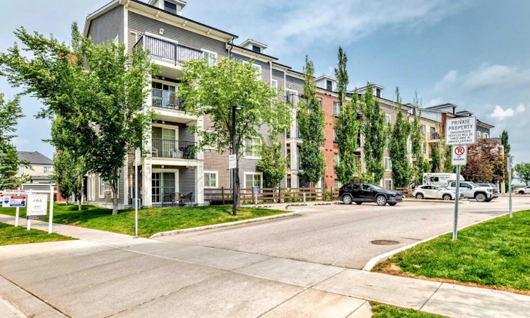 4302-755 Copperpond Boulevard SE