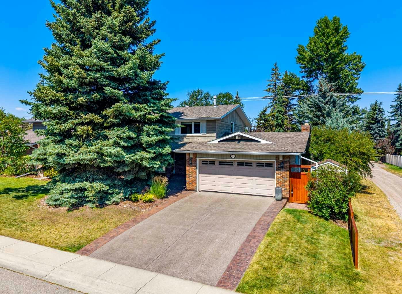 120 Lake Placid Road SE, Calgary, AB, T2J 4C5