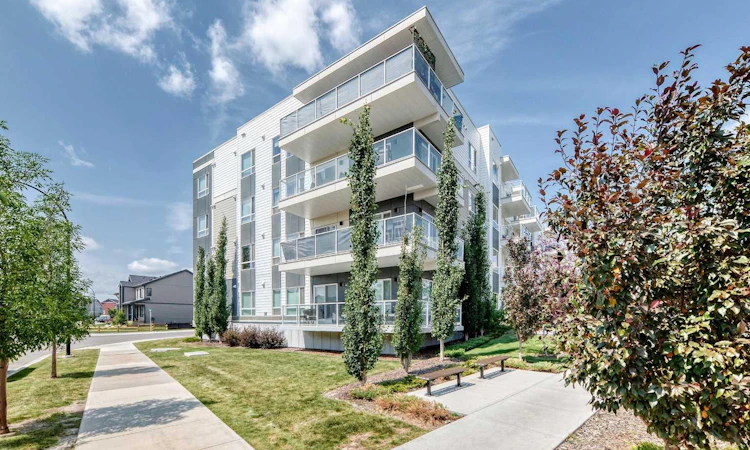 3208-220 Seton Grove SE