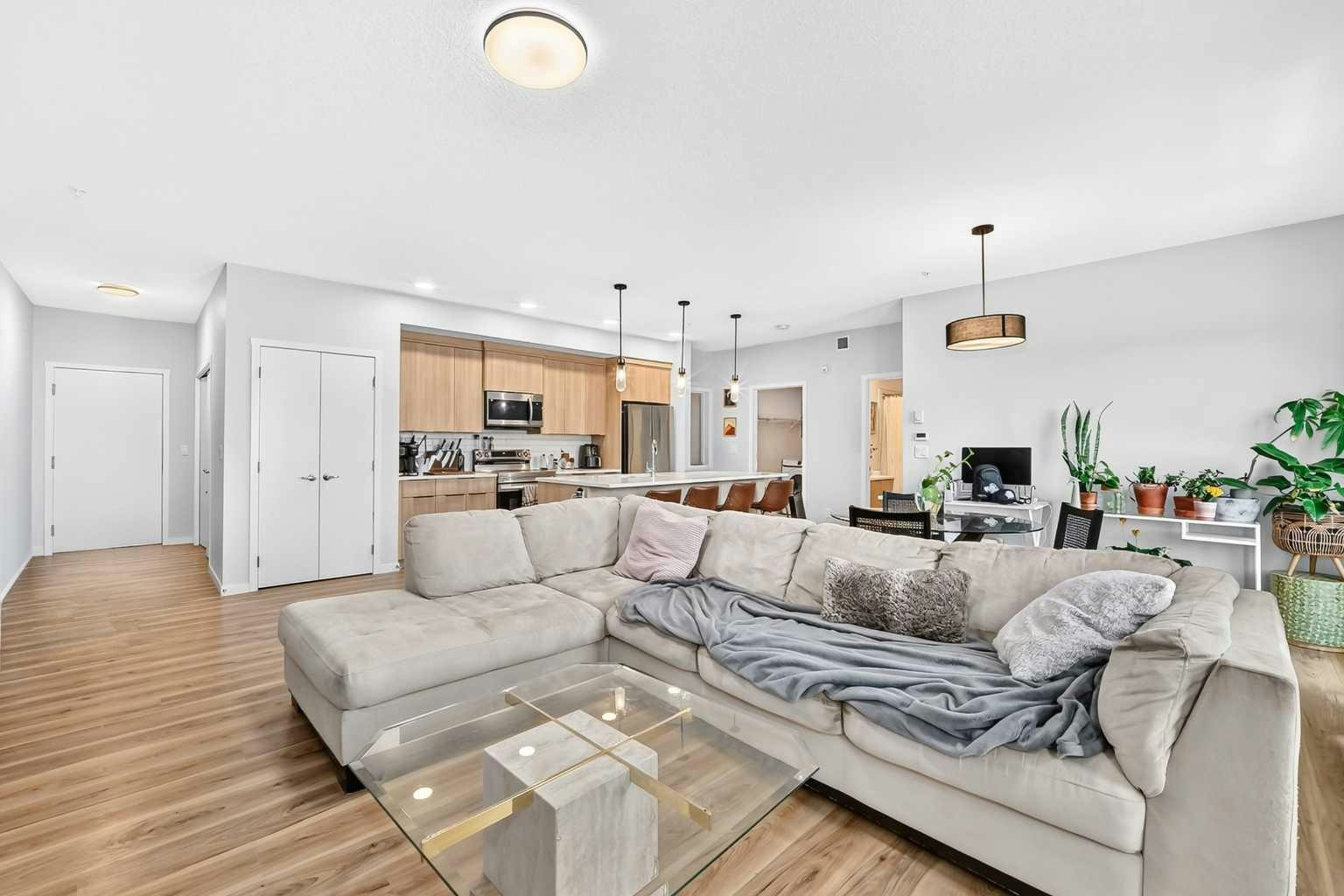 3208-220 Seton Grove SE, Calgary, AB, T3M 3T1