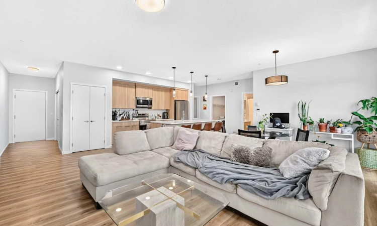3208-220 Seton Grove SE