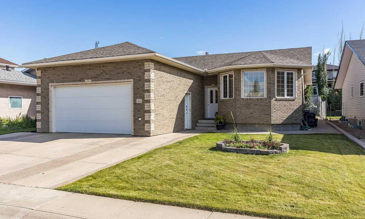 213 Sunrise Circle SW