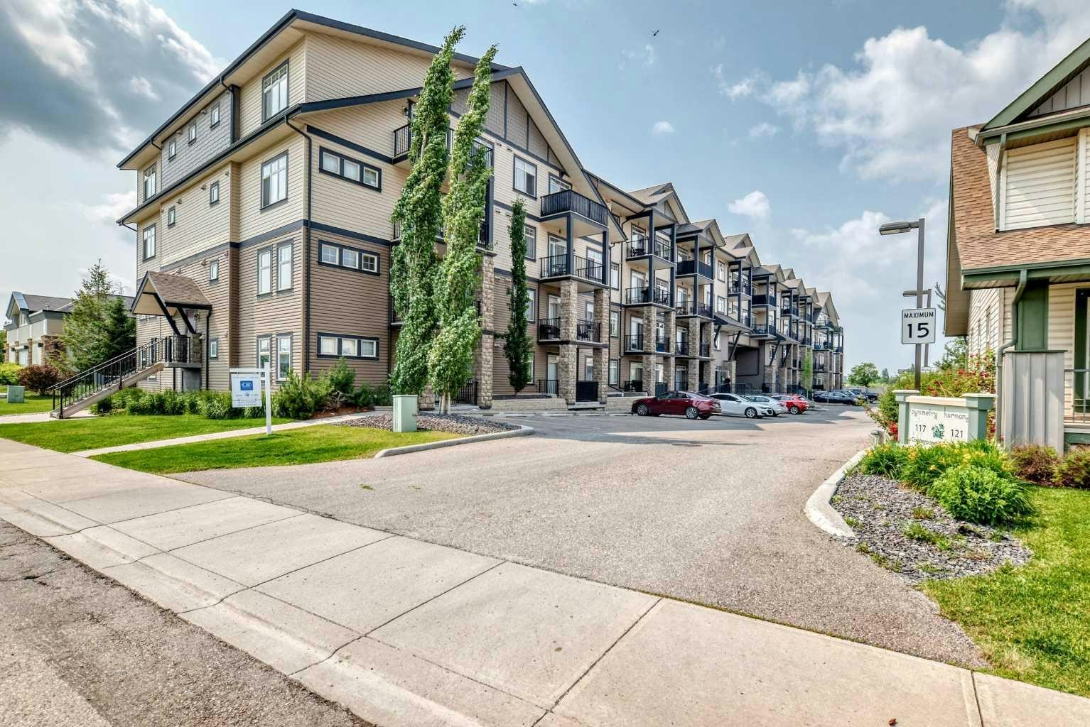 101-117 Copperpond Common SE, Calgary, AB, T2Z 5E2