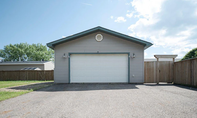 125 Greenwich Lane