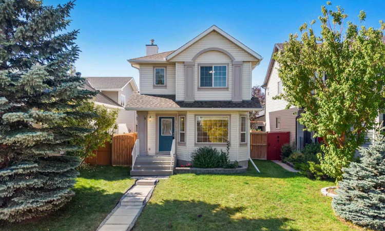 172 Citadel Bluff Close NW